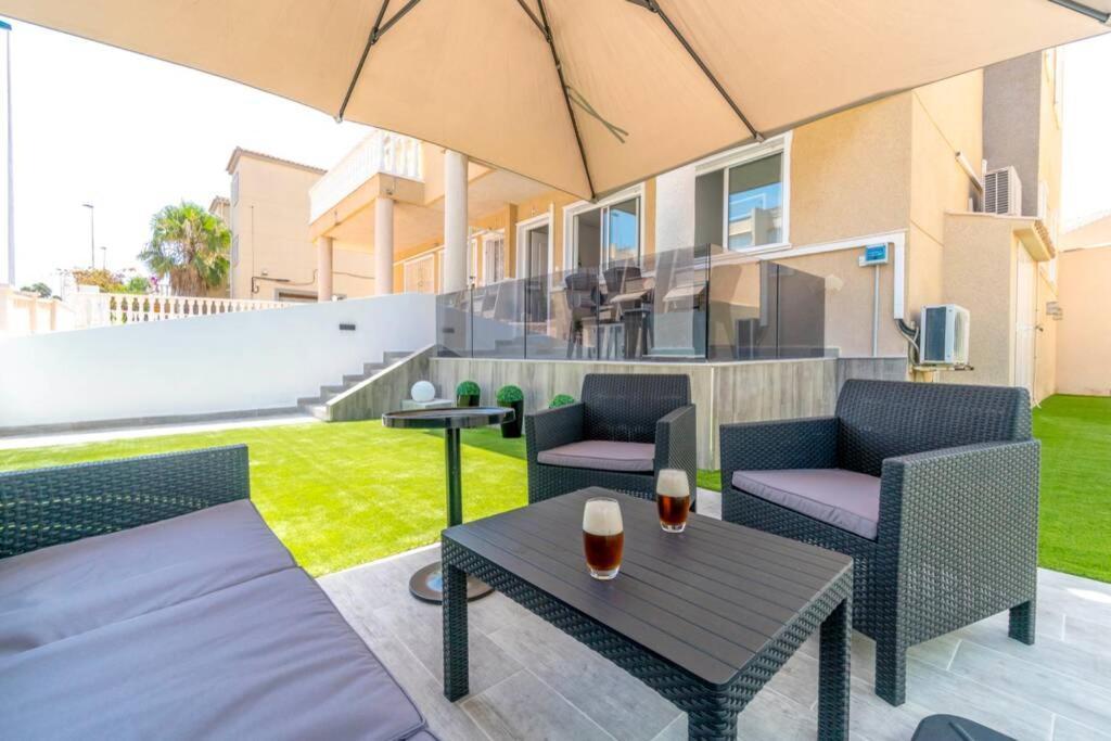 Villa-Capricho Playa - Zeus Torrevieja Eksteriør bilde